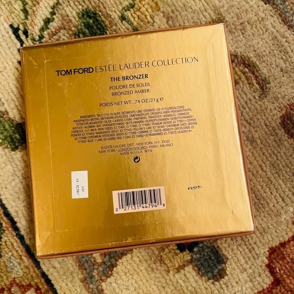 TOM FORD Estée Lauder Gold Compact, Amber closure, Bronzer. Gold Leather Case. - Picture 7 of 11